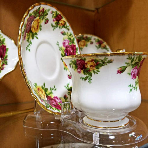 Hipiwe Acrylic Tea Cup Saucer Display Stands Clear Dinnerware Display Easel Stand Teacup Sets Plate Holder,Pack of 8 (8pcs,Short Legs)...