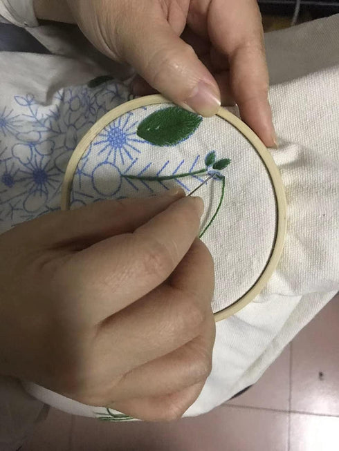 YJGMY Beginner Canvas Handbag Embroidery Set, Simple Embroidery, Cross Stitch Set, Including Printed Embroidery Bag with 1 Embroidery Ring, Needle...