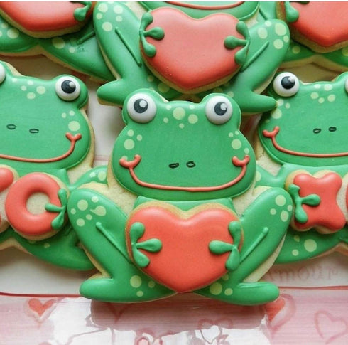 Frog Cookie Cutter 3.75" Made in USA by Ann Clark...
