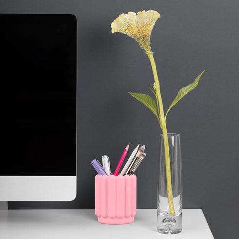 Silicone Pen Holder, Pencil Holder Cute Pens Cup for Desk for Kids Office Decor Desk Accessories Pen Pot Desk Organizer (Pink)...