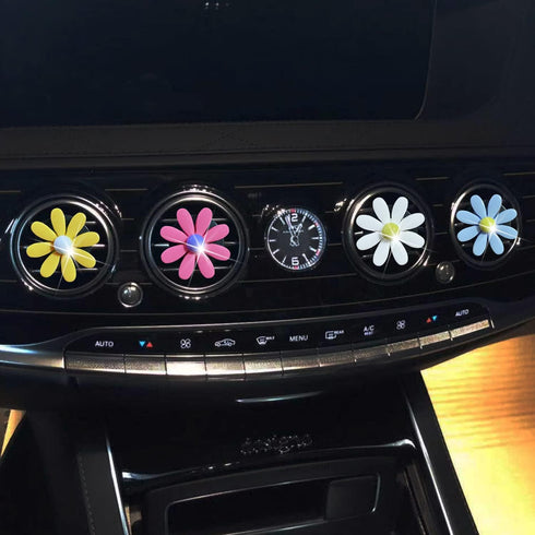 4Pcs Cute Daisies Car Clip, Flowers Car Air Fresheners Vent Clips Charm Air Vent Accessories Cute Car Decor Automotive Interior Trim Car Decoratio...