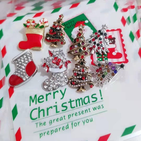 Snap Jewelry Necklace Charms with 6pcs Christmas Tree Shape Snap Button Pendant for Women 18mm Button Jewelry...
