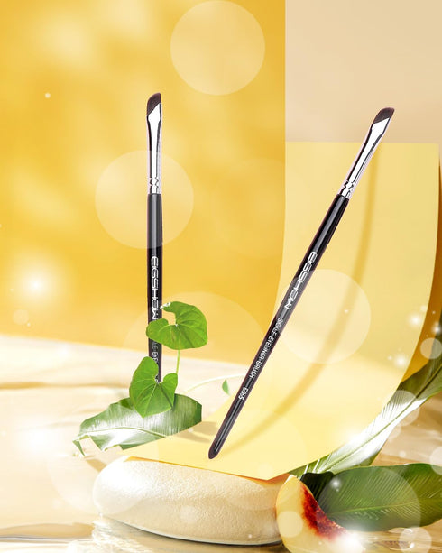 EIGSHOW Eyeliner Brush Gel Eye Liner Makeup Brushes for Precise Eyeliner Eyebrow Eyelid Ultra Thin with Curved Bristle Makeup Brush...