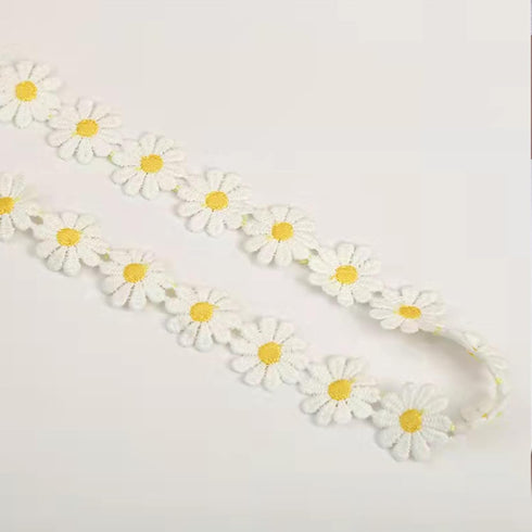 GUOXIAOMEI Sweet Handmade Colorful Daisy Flower Sunflower Pendant Clavicular Chain Adjustable Choker Necklace Friendship Elegant Jewelry for Women...