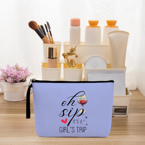 4Pcs Girls Trip Gifts Favors Weekend Bag Funny Makeup Bag Girls Weekend Gifts Friendship Gifts Weekender Bags for Women Girls Bridesmaid Cosmetic ...