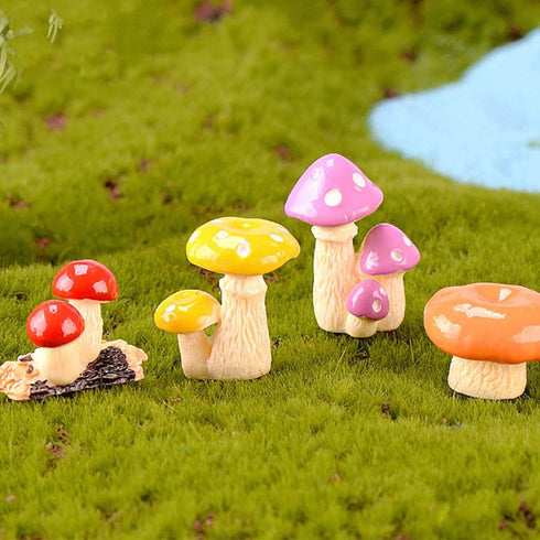 MAOMIA Miniature Mushroom Figurines 32 Pcs Fairy Garden Accessories Mushroom Cake Toppers Micro Landscape Garden Decoration Plant Flower Pots Orna...