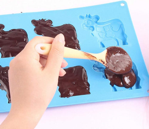 2 Pack Cow Chocolate Molds, Dairy Cattle Cake Pan Silicone Candy Fondant Biscuit Cookie Baking Mold Soap Lotion Bars Polymer Clay Mold (Random Col...
