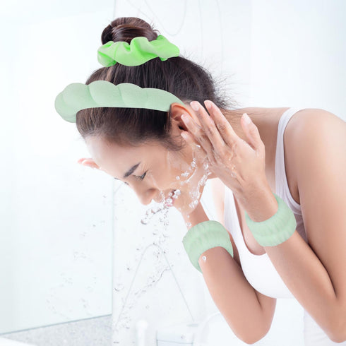 6pcs Green Spa Headband Sponge Face Wash Headband and Wristband Set Makeup Head Band Puffy Skincare Headband Terry Cloth Wrist Towels Hair Band fo...