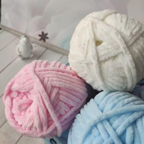 Velvet (3- Skeins Pack) Chenille Blanket Amigurumi Yarn for Crocheting and Knitting Super Bulky 3x100 gr (3x132 yds) (10118 - Beige)......