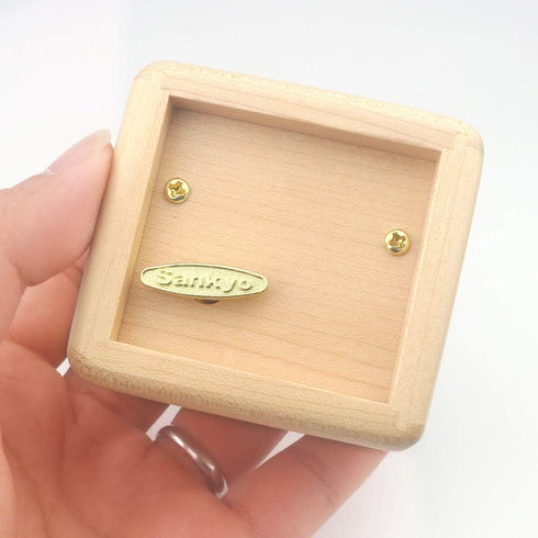 Sinzyo Natural Wooden Music Box with Customizable Photos Wind Up Musical Box Gifts for Christmas,Birthday and Valentine's Day(Character Maple, Ton...