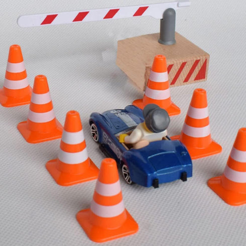 STOBOK Traffic Cone, 7pcs Traffic Signs Toys Miniature Traffic Road Cone Construction Toys Mini Cones Kids DIY Traffic Roadblock Toy for Kids Educ...