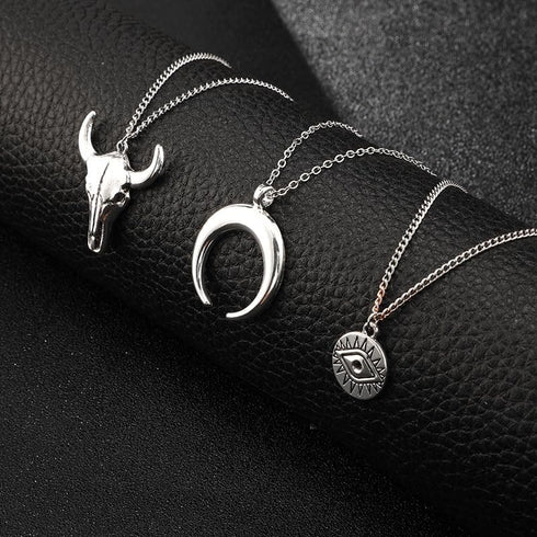 Caiyao Boho Women's Layered Necklace Cowboy Cowgirls Western Women's Chain Necklace Evil Eye Bull Head Necklace Women's Silver Cresent Moon Pendan...