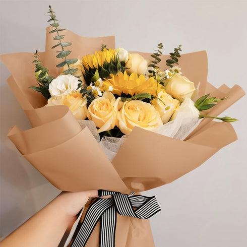 YOLUFER 20 Sheets Flower Wrapping Paper,Waterproof Floral Bouquet Wrapping Paper,Florist Supplies Packaging Paper for Bouquet DIY Crafts (22.8x22....