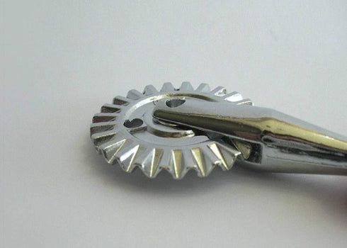 Tredoni 1.6" Pastry Wheel - Dough Stamp Cutter/Crimper, Pasta/Ravioli/Pie Maker, 4cm Stainless Steel Wheel Wooden Handle...