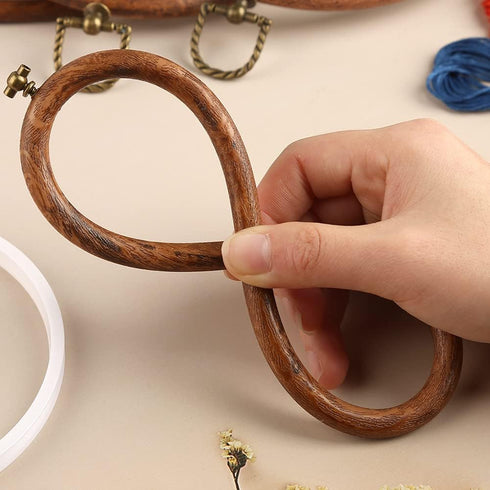 Jupean Embroidery Hoop, 7.5'' 9.2'' Oval Embroidery Hoop, Imitated Wood Display Frame with 30 Pieces Embroidery Needles, Embroidery Frame and Cros...