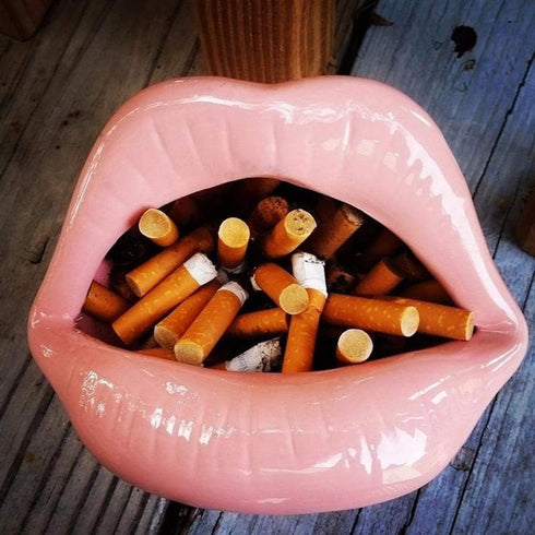 Ceramic Lip Shape Ashtray Cigarette Ash Holder Smoking Accessories Lips Storage Decoration Ashtray Figurines Tabletop Ornaments Creative Cigar Ash...