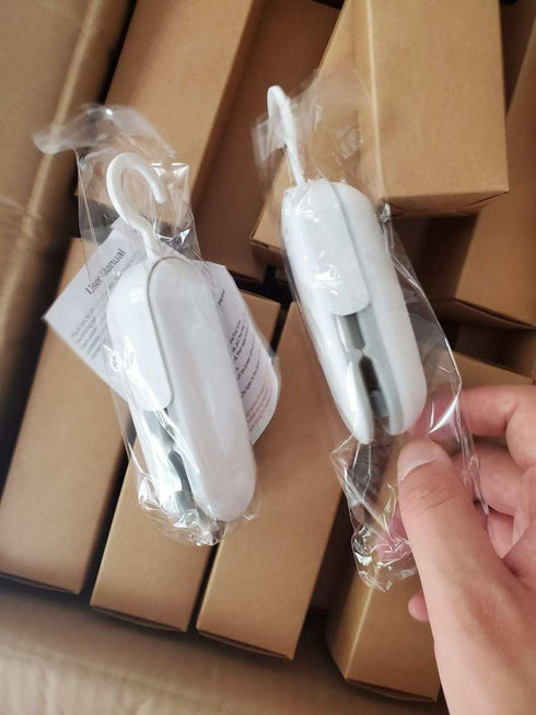 Mini Thermal Bag Sealer Portable Heat Sealer Small Thermal Sealer Mini Bag Sealer Compact Heat Sealer Freshness Always at Hand...
