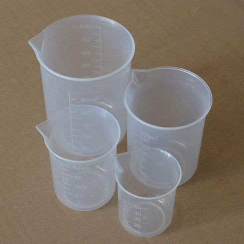 8 pcs Plastic Graduated Beakers Transparent Lab Measuring Cup 50ml / 100ml /150ml /250ml Capacity 4Sizes Clear Plastic Liquid Cup Container for or...