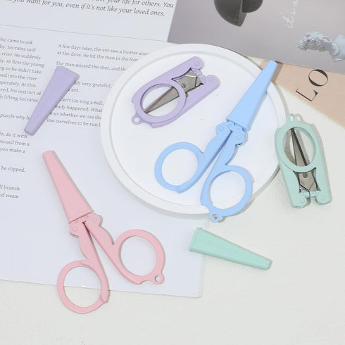 4Pcs Mini Folding Badge Reel Scissors Stainless Steel Scissors with Safety Cap Scissors Travel Scissors Mini Shear Tiny Cutter for Cutting Scrapbo...