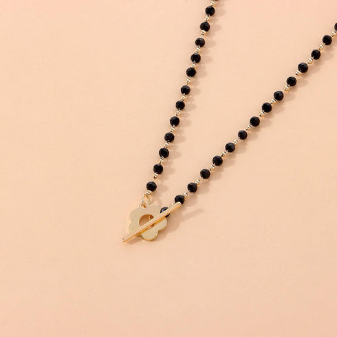 Dainty Flower Toggle Clasp Choker Necklace Black Crystal Beads Plum Blossom Shape OT Clasp Necklace Boho Irregular Stone Clavicle Chains Minimalis...