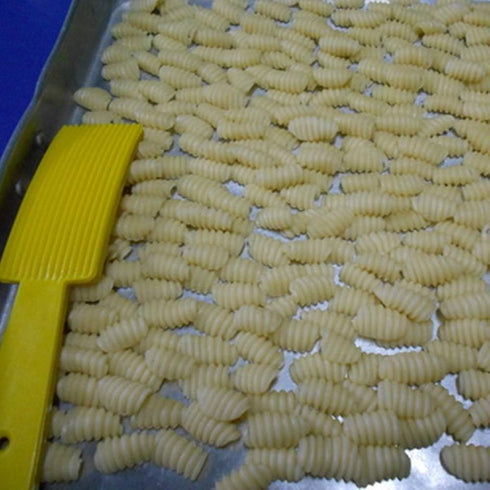 Krong Krang Mold Thai Coconut Dessert Thai Cookies Crispy Snack Plastic Mold Dough Press Asian Kitchen Tools (1 pc)...
