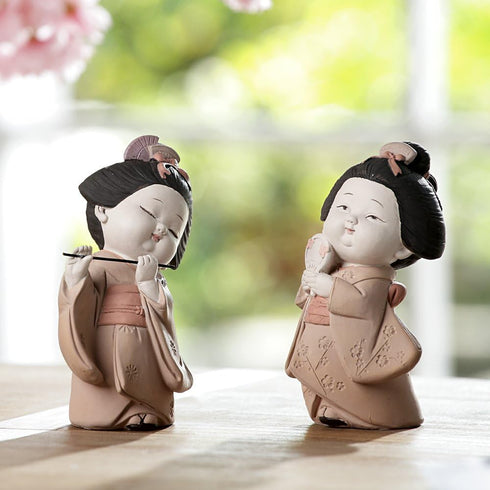 Charming Entertainers Set of 2...