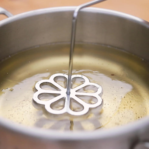 ABOOFAN Achappam Mold Flower Bunuelos Mold Rosette Maker Timbale with Handle Iron Set Aluminum Waffle Molds Funnel Cake Ring Molde Para Mexicanos ...