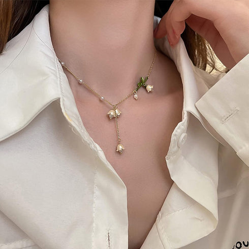 Lily of the Valley Necklace May Birth Flower Jewelry Green Paint Leaves and Freshwater Pearl Lily Necklace Gift for Women Mom Friends Bride Weding...