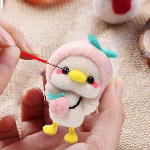 BAGERLA Needle Felting Supplies Kits, Needle Felting Kit Beginner with Tools, Felting Foam Mat, Colorful Wool, Felting Kit for DIY Handcraft Duck ...