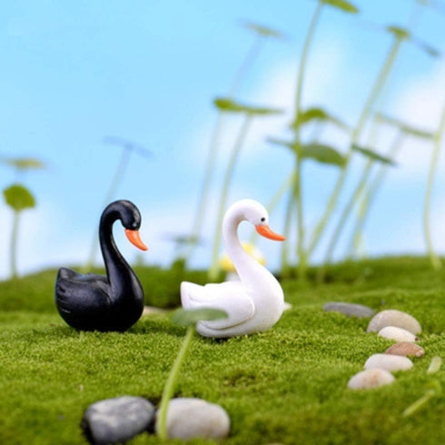 2Pcs Resin Couple Swan Model DIY Miniature Landscape Garden Bonsai Ornaments Outdoor Statues Garden Sculptures and Statues...
