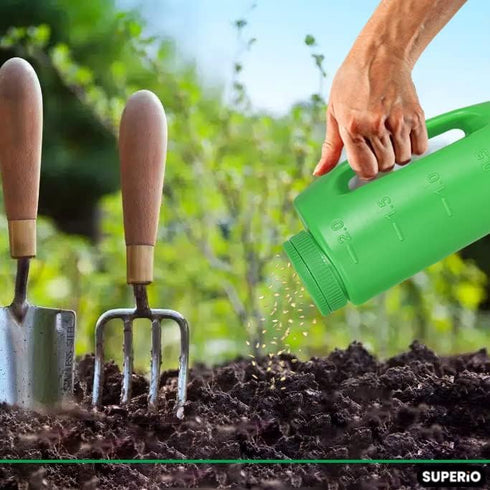 Superio Lawn Seed Spreader, Handheld Shaker for Lawn Seeds, Ice Melt Salt, Calcium, Deicer, Weed and Feed Spreader, 2 Liter, Adjustable Hole Size,...