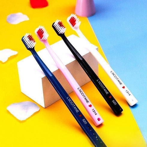 2pcs Toothbrushes Black and White Heart Shaped Couple Toothbrushes Eco Friendly Nano Toothbrushes Dental Care Brush Manual Toothbrushes Toothbrush...