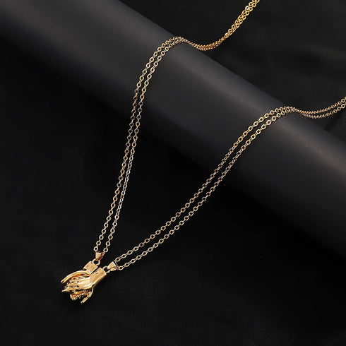 Holding Hand Magnetic Necklace Palm Pendant Couple Necklace Detachable Magnet Hand Friendship Necklace Statement Necklace Chain Jewelry for Women ...
