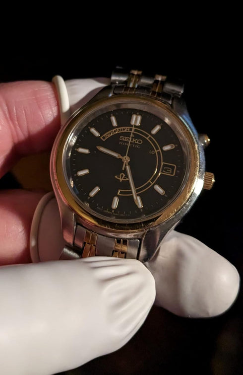 Cuttte (Approx. 330 PCS Latex Finger Cots, Medium Finger Gloves Protectors Disposable, Thumb Covers Protector for Fingertips...