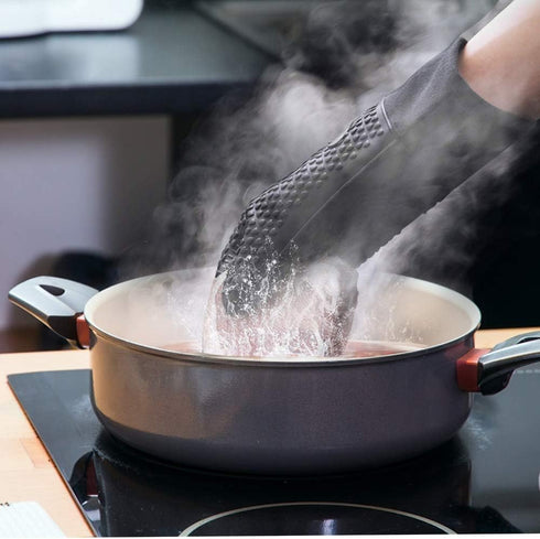 Comsmart BBQ Gloves, Heat Resistant Silicone Grilling Gloves, Long Waterproof BBQ Kitchen Oven Mitts with Inner Cotton Layer for Barbecue, Cooking...