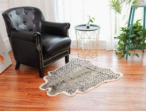 Leopard Print Rug, Cute Faux Cheetah Cowhide Skin Fur Rug Animal Printed Area Rug Carpet for Home Office, Livingroom, Bedroom...