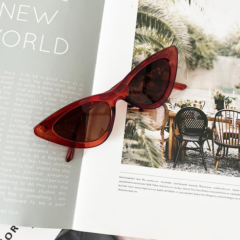 Women Cat Eye Sunglasses,Vintage Goggles Plastic Frame Sunglasses Cat Eye Mod Style Style Retro Sunglasses...