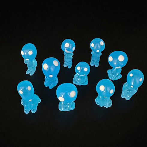 10 Pcs Luminous Miniature Alien Glow in The Dark for Outdoor Garden Decoration Accessories, Blue...