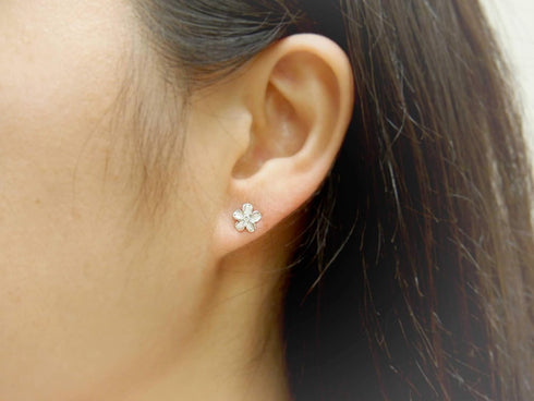 Hawaiian Silver Jewelry Plumeria Womens Stud Earrings – Hawaiian Flower Stud Earrings for Women – Sterling Silver Flower Earrings with CZ Stone – ...