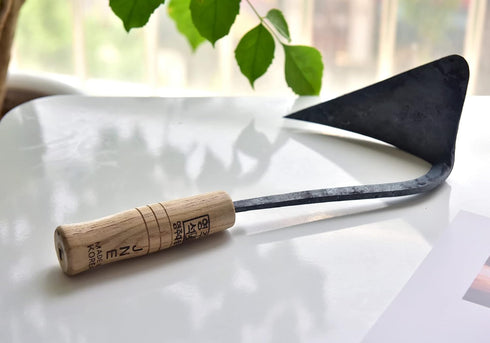 Homi YoungJu DaeJangGan Handmade Korean Hand Plow Garden Tool Weeding and Farming Weed Hoe/Homi/Ho-Mi Master Blacksmith With Working Gloves and Ar...
