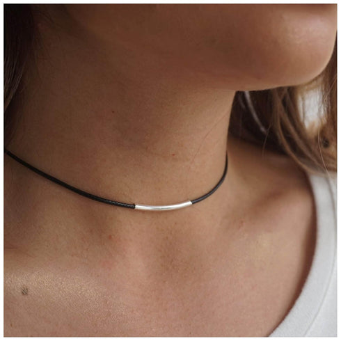 Vintage Leather Choker Necklace Gold Bar Choker Necklace Short Black Leather Bar Necklace Boho Necklace Jewelry for Women and Girls (Gold)...