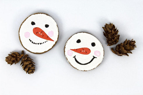 200 Pieces Christmas Carrot Nose Buttons Christmas Wooden Buttons DIY Ornament Christmas Snowman DIY Decoration Craft, 4 Sizes, 2 Styles...