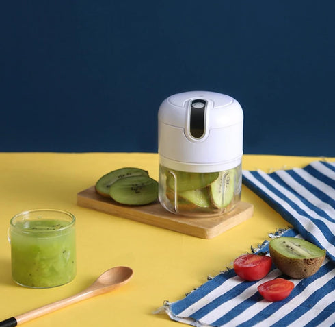 Electric Mini Garlic Chopper, 250ML USB Rechargeable Portable Electric Food Chopper, Wireless Small Food Processor for Chopping Garlic, Ginger, Ch...