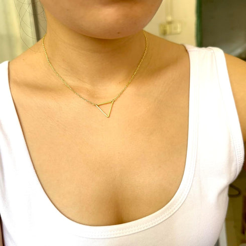 Harlorki Dainty Simple 14K Gold Plated Layered Link Chain Choker Triangle Bar Hammered Disk Pendant Necklace Fashion Jewelry Gift for Women Lady...