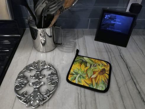 Caroline's Treasures JMK1266PTHD Sunflowers Pair of Pot Holders Kitchen Heat Resistant Pot Holders Sets Oven Hot Pads for Cooking Baking BBQ, 7 1/...