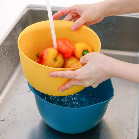 BLUE GINKGO Rice Strainer and Kitchen Colander Set - Strain Rice, Quinoa and Small Grains - Soak, Wash and Drain Vegetables and Fruit - (4 Quart B...