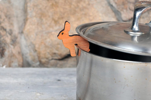 Jonathan Alden Pot Lid Lifter Set, Wilderness Animals, 3-Piece, Cherry Wood, Natural...
