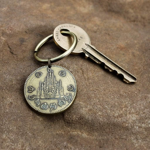 Shire Post Mint Golden Boxing of The Final Empire Keyring...