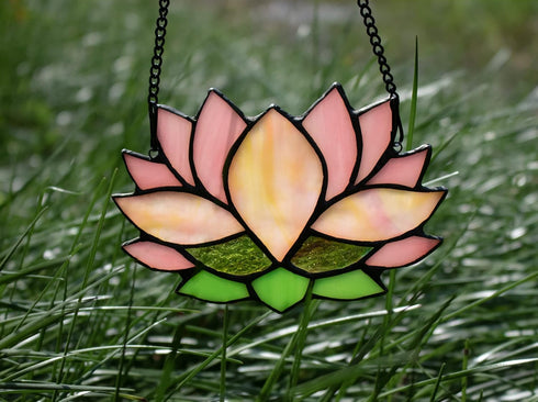 Lotus Flower Decor Stained Glass Window Hangings,Sun Catcher Gift for Mom Lotus Flower Decoration for Kitchen Livingroom,Birthday Gifts for Women...