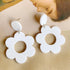 Cute Hollow Flower Dangle Earrings Vintage Resin Flower Daisy Earrings 60S 70S Party Jewelry Mother's Day/Valentien's Day Gift for Women...